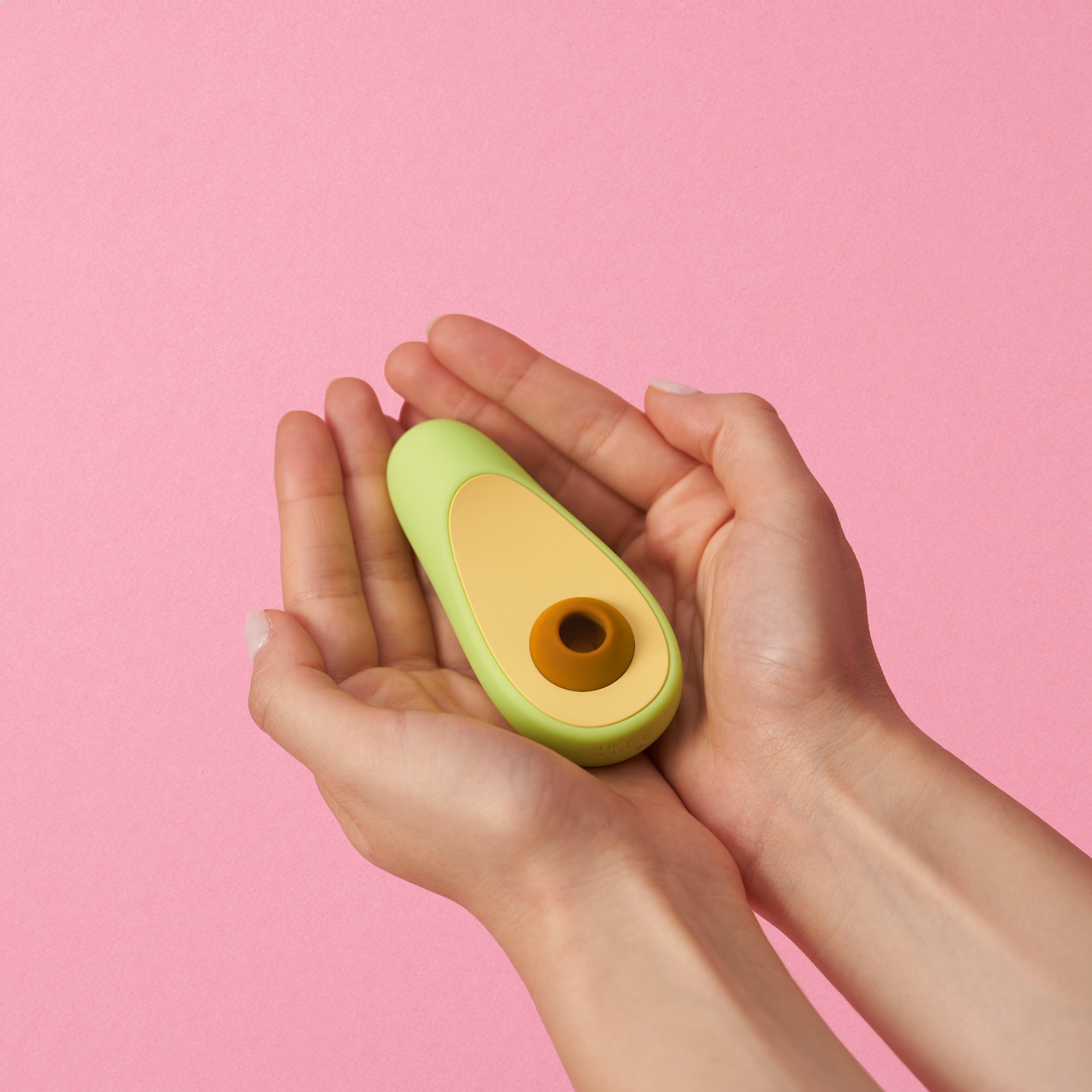 Avocado Sex Toy — w dłoni