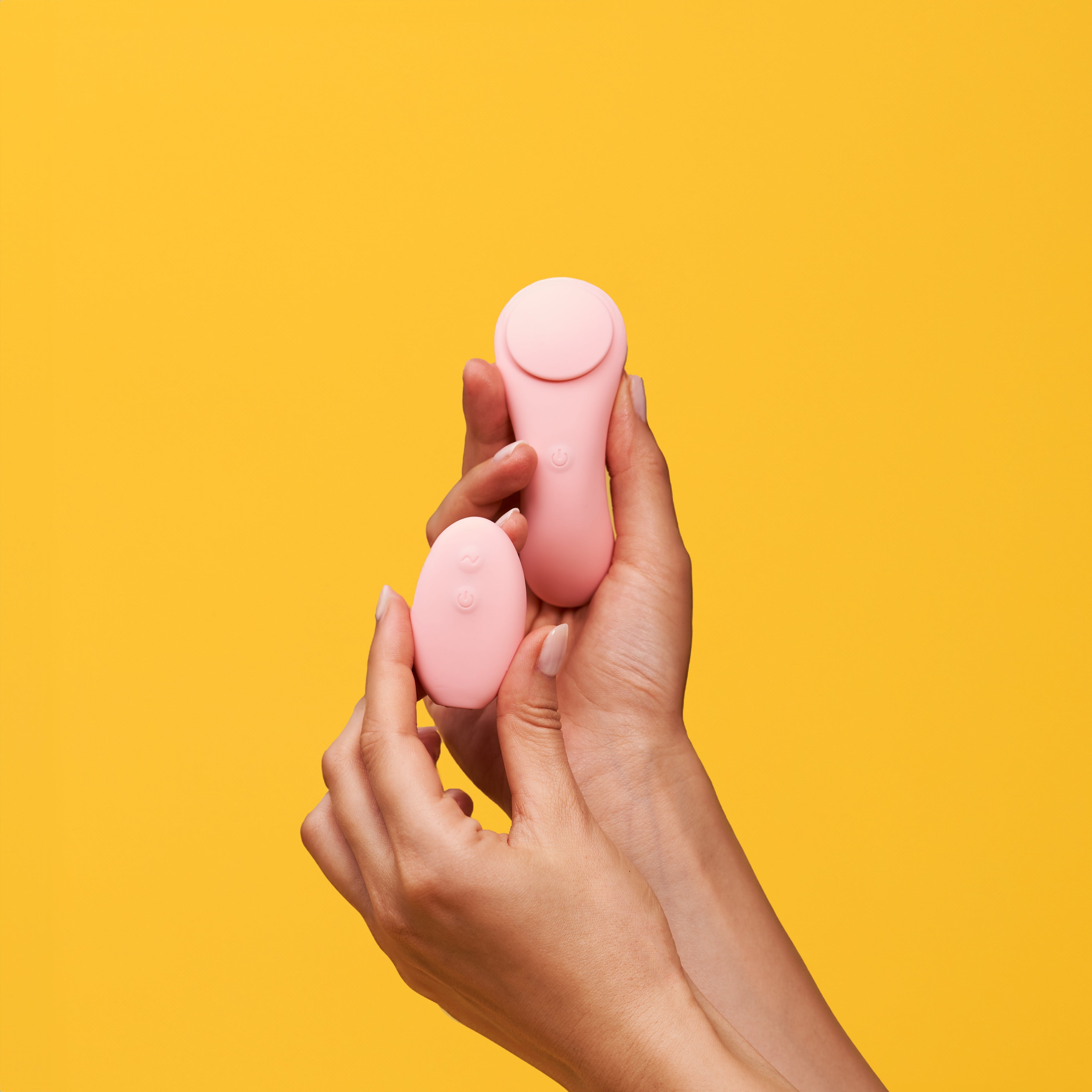 Pixie Remote Controlled Panty Vibrator — przód